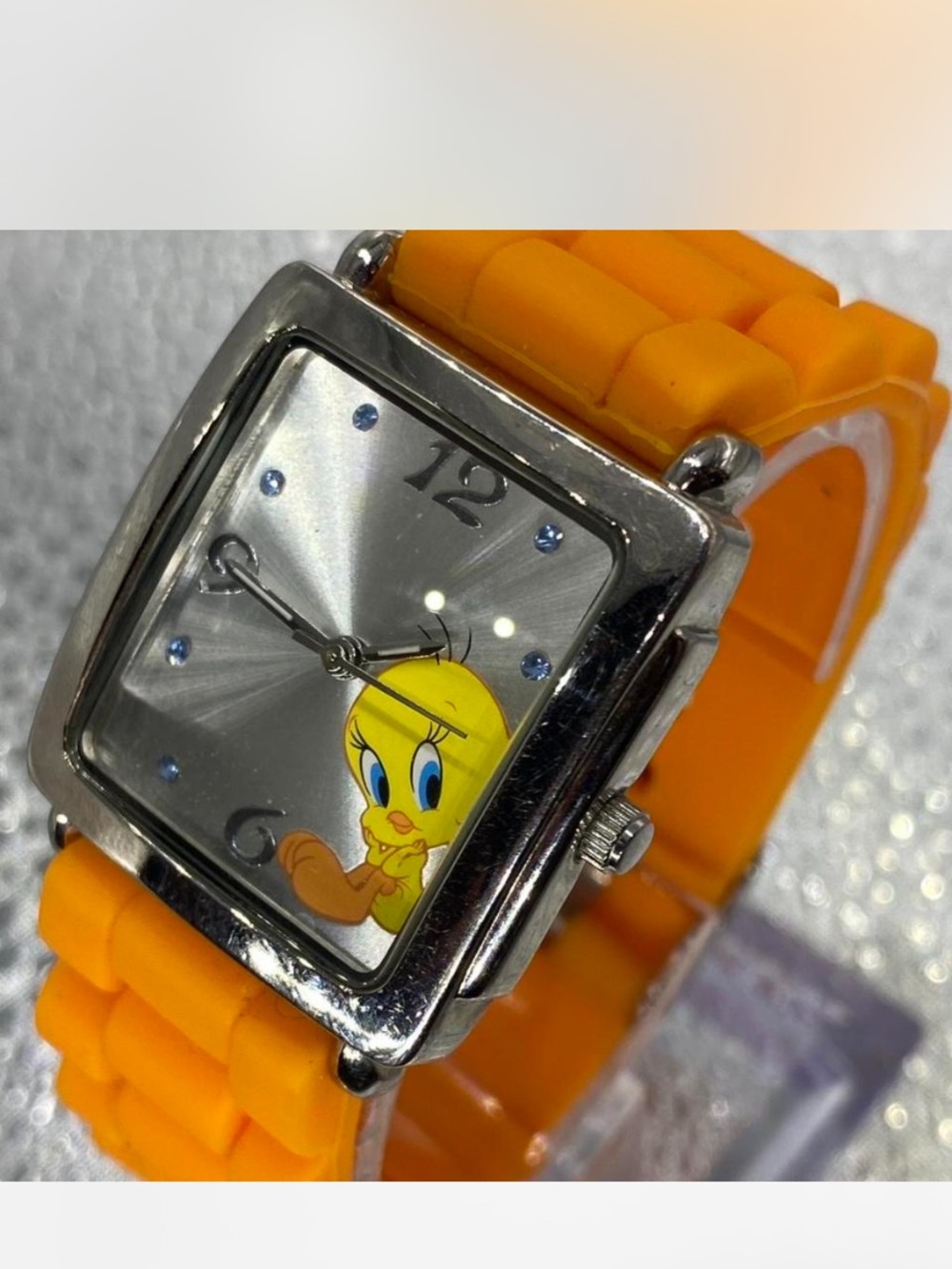 Warner Bros ^^^ Tweety Bird *** Bold  Orange Silicone Strap Watch ^^^